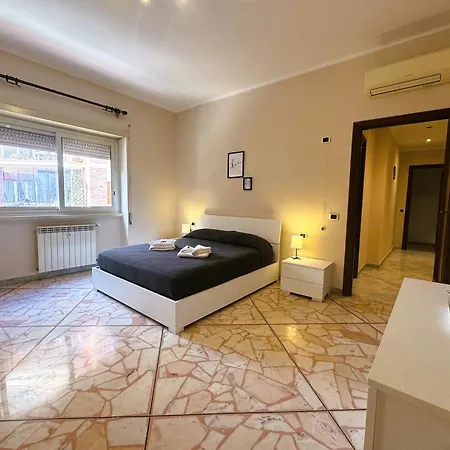 Traghetti House * Lido di Ostia